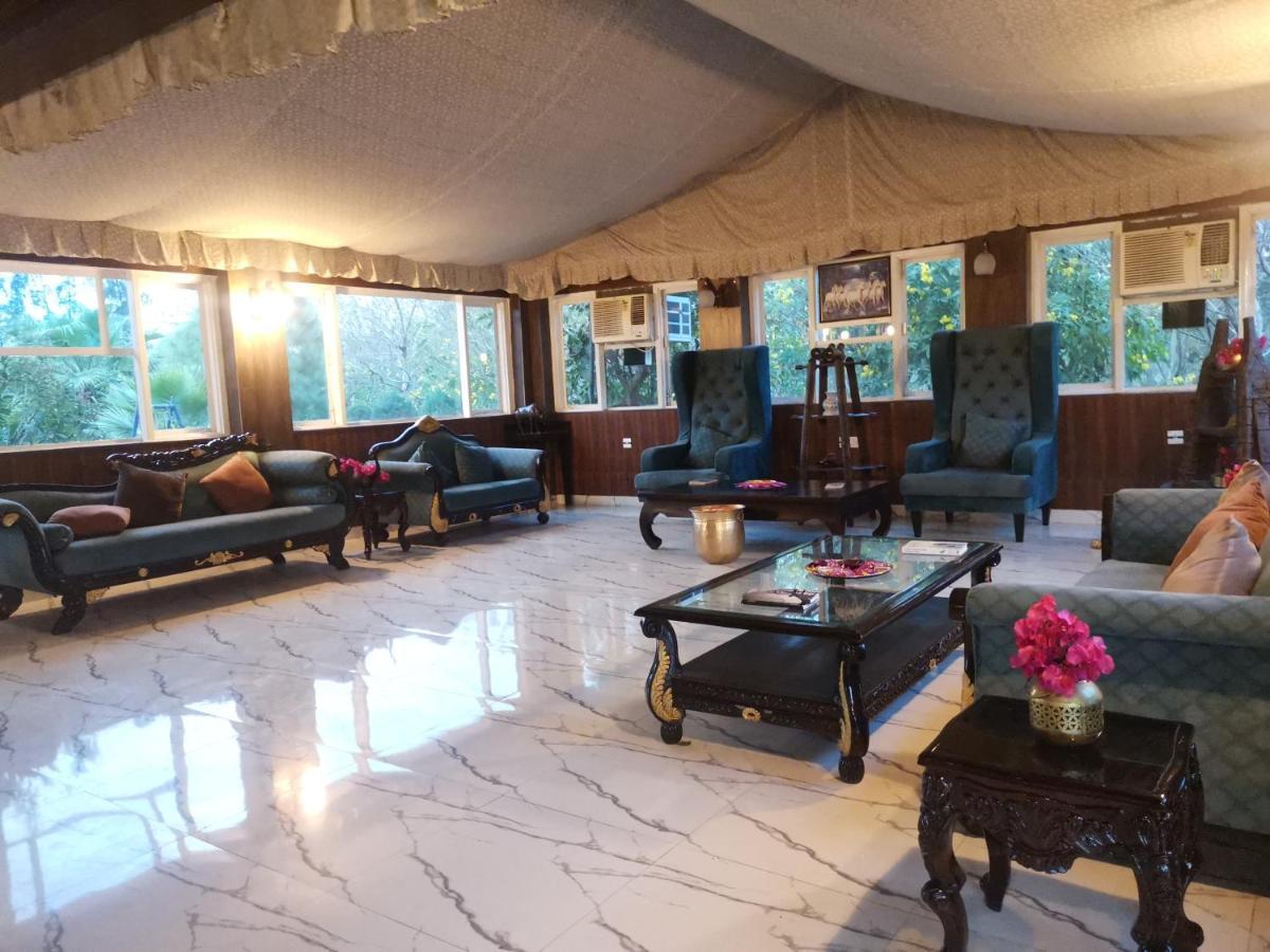 Astroport Sariska Treetop By Eight Continents Tehla Bagian luar foto