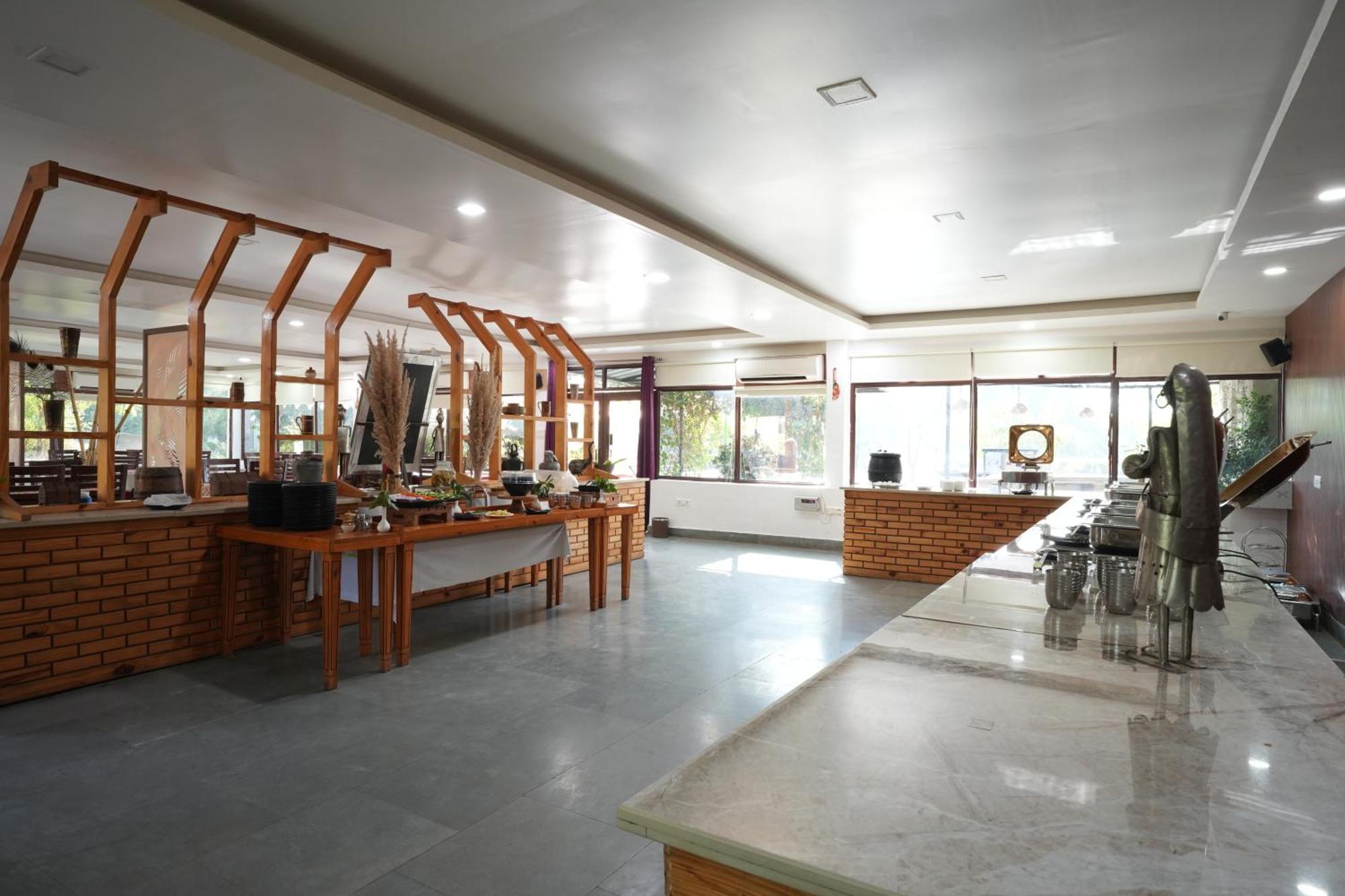 Astroport Sariska Treetop By Eight Continents Tehla Bagian luar foto